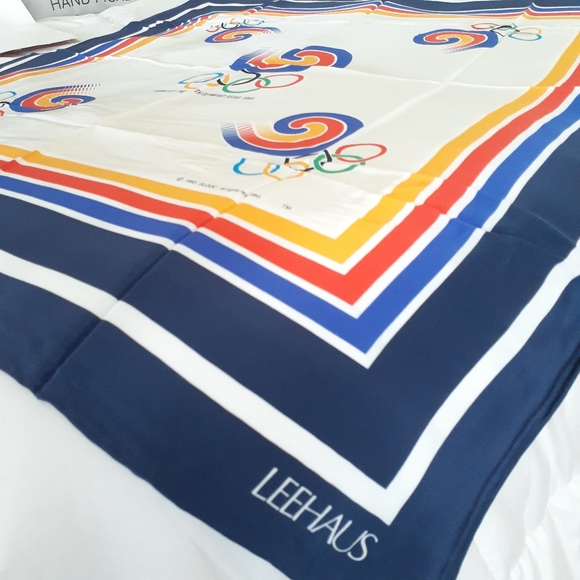 Leehaus Silk scarf from the 1988- 24th Olympiad  Seoul, Korea - Picture 2 of 4